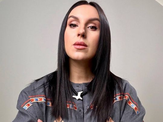 «Два роки втрат, болю, страждань, очікувань та невизначеності»: Джамала розповіла про війну в Україні в документальному фільмі «Голосу Америки»