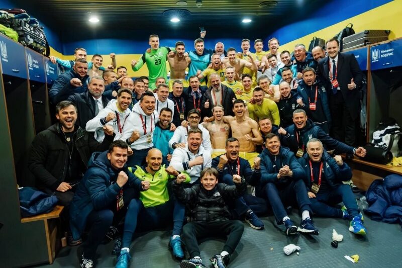 Україна зі&nbsp;скасованим голом дотиснула Ісландію і&nbsp;здобула путівку на&nbsp;Євро-2024: відеоогляд матчу
