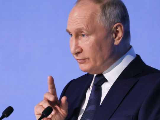 «Ми не можемо втихомирити путіна. Ми повинні його зупинити», — Том Своззі
