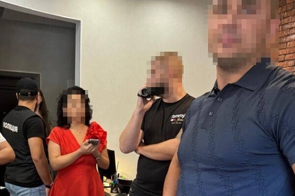 Чиновницу сельсовета в Одесской области подозревают в хищении средств с ремонта школьного укрытия