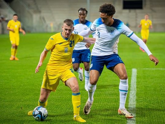 Україна U21 на 90+2-й хвилині програла Англії, але зберегла лідерство у групі: відеоогляд матчу відбору Євро-2024