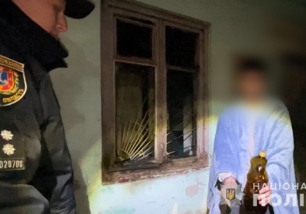 В Одесской области два подростка и мужчина поджигали админздания на заказ