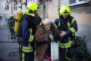 В центре Одессы вспыхнул пожар в квартире: подробности