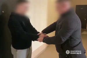 Мошенники на три миллиона гривен обманули мать погибшего воина из Одесской области