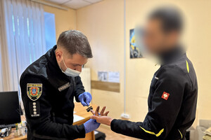 В Одессе задержали подозреваемого в поджоге автомобилей в паркинге в Аркадии