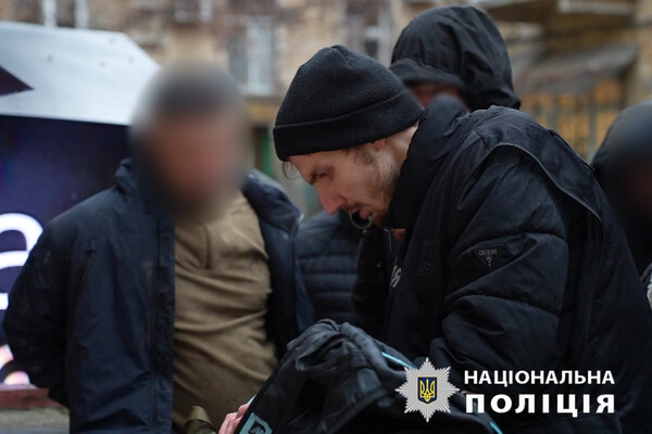 Торговал гуманитарной помощью: в Одессе задержали киевлянина