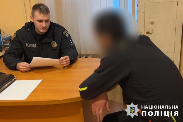 В Одессе задержали подозреваемого в поджоге автомобилей в паркинге в Аркадии