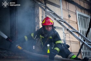 В центре Одессы произошел пожар в квартире на Базарной: есть пострадавший