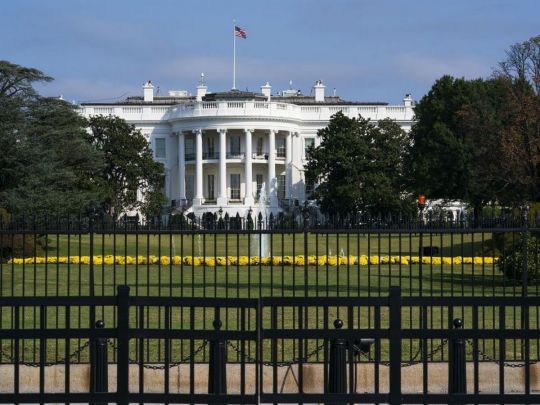 Таємний чат команди Трампа у Signal: журналіст випадково став членом групи планування США удару по Ємену