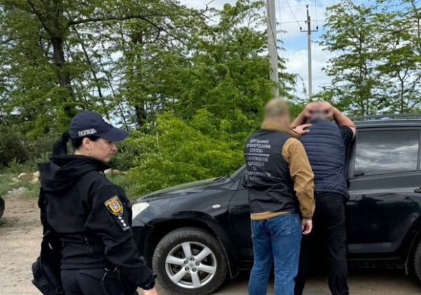 "Путешествие" за 11 тысяч долларов: в Одесской области разоблачили переправщика