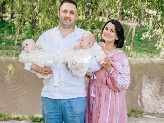 Особливий день: відома шеф-кухарка похрестила доньок