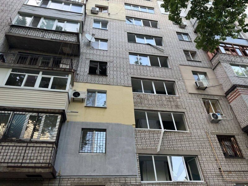 Багатоповерхівки пошкоджено у&nbsp;Дніпрі та&nbsp;Павлограді внаслідок нічної атаки безпілотників (фото)