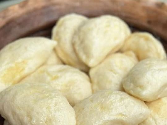 Вареники з&nbsp;сиром на&nbsp;пару: порадуйте родину ситною вечерею