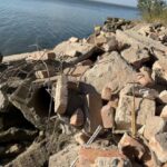 В Одесской области мусор после обстрела школы сбросили вблизи Аккерманской крепости