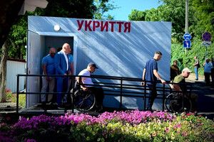 В Одессе открыли обновленный инклюзивный пляж на Большом Фонтане: что изменилось после реконструкции