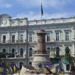 Во второй раз за месяц: в Одессе с Европейской площади сняли баннер Демьяну Ганулу и Максиму Чайке