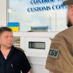В Одесской области разоблачили четырех инспекторов таможни: брали взятки за беспрепятственную перевозку товаров