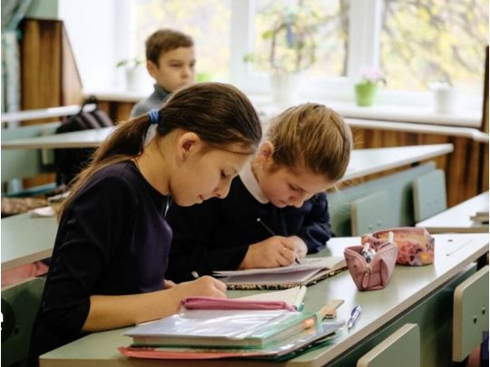 В закладах освіти може зрости кількість платних послуг: за що школи зможуть вимагати додаткових грошей