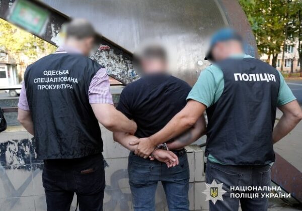 В Одессе задержан чиновник воинской части: требовал взятку за возобновление на службу после СЗЧ