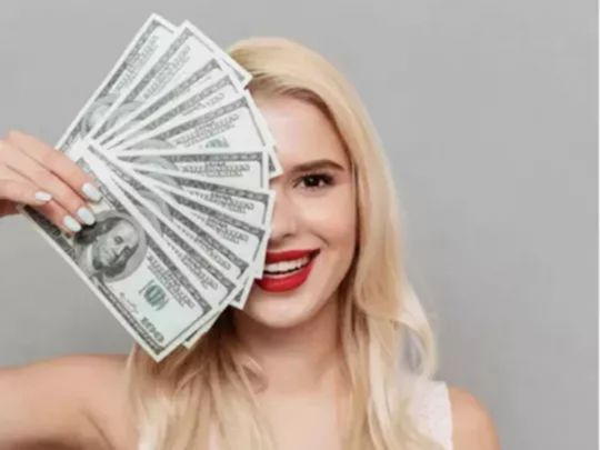 Діви, Тельці та&nbsp;Скорпіони купатимуться в&nbsp;грошах і&nbsp;успіху: фінансовий гороскоп на&nbsp;листопад для всіх знаків
