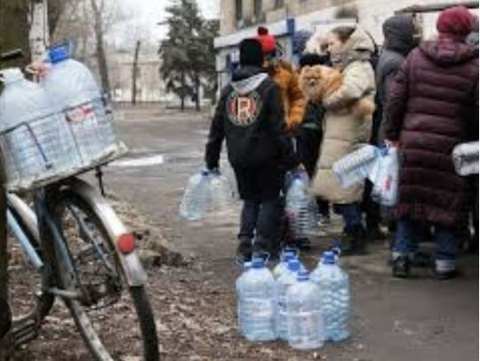 На&nbsp;межі колапсу: в&nbsp;окупованому Донбасі люди б&rsquo;ються за&nbsp;воду, що&nbsp;непридатна навіть для прання