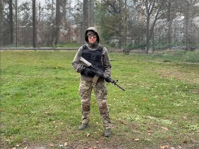 &laquo;Пишаюся&raquo;: Донька Гаріка Корогодського вступила до&nbsp;ТРО і&nbsp;збиває &laquo;Шахеди&raquo;