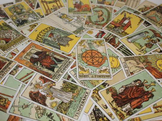Водолію&nbsp;&mdash; &laquo;Паж Кубків&raquo; і&nbsp;романтика у&nbsp;стосунках, Козерогу&nbsp;&mdash; &laquo;Десятка Пентаклів&raquo; і&nbsp;стабільність у&nbsp;всьому: Таро-гороскоп на&nbsp;3 січня