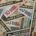 Новий історичний рекорд курсу долара: як війна на Близькому Сході впливає на валютний ринок