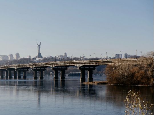 Після перевірки міст Патона у&nbsp;Києві продовжує працювати
