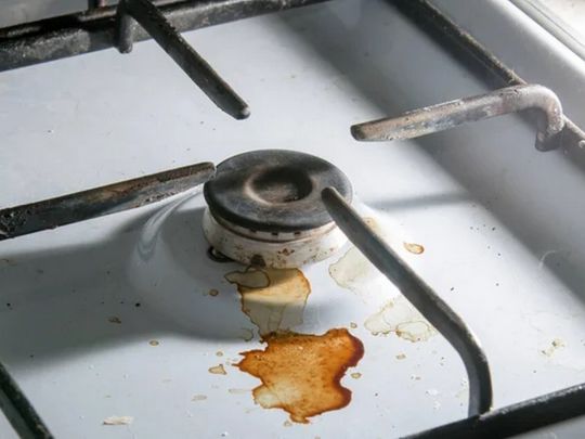 Диво-рецепт для газової плити: звичайні засоби перетворюють брудні конфорки на&nbsp;блискучі