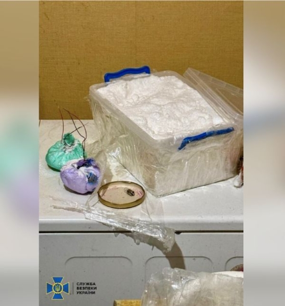 Планували підірвати центр Харкова: СБУ затримала агентів під час спорядження бомби (фото)