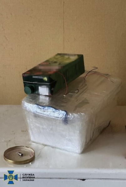 Планували підірвати центр Харкова: СБУ затримала агентів під час спорядження бомби (фото)