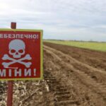 Розкопували землю й підкидали «боєприпаси»: викрито цинічну схему на мільйони