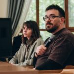 Оберегая правду во время войны: ПУМБ и фотографы Константин и Влада Либеровы представили благотворительный тираж книги «Глаза войны»